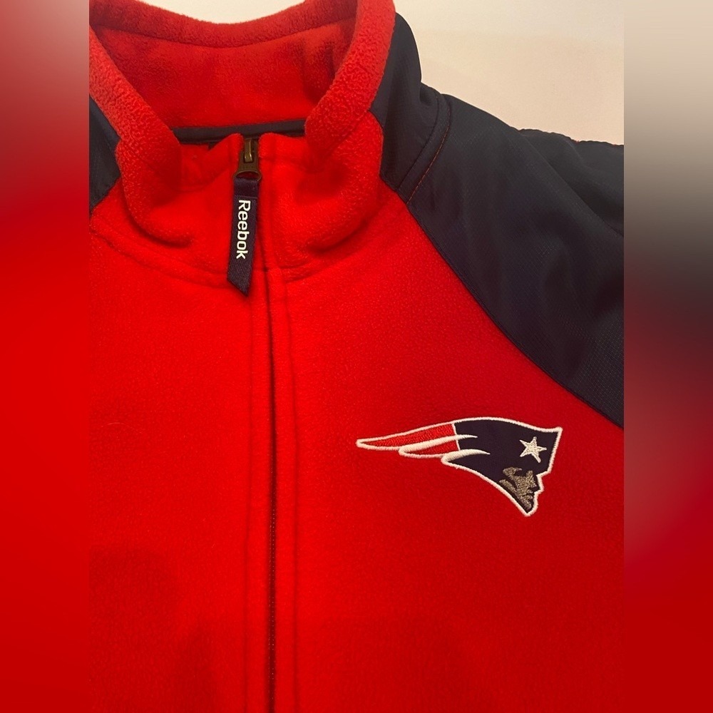 VTG New England Patriots Reebok NFL Sweatshirt Full Zip Fleece Jacket Medium